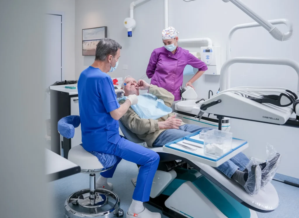 Quanto Dura Il Gonfiore Dopo Gli Impianti Dentali? 1 quanto dura il gonfiore dopo gli impianti dentali